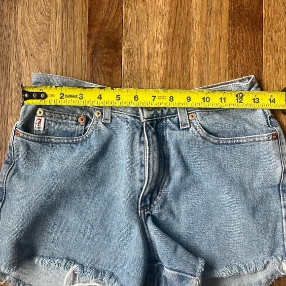 Vintage Guess Jean Short Cutoffs Women’s Sz 27‎ 90’s Y2K Streetwear - Picture 6 of 7